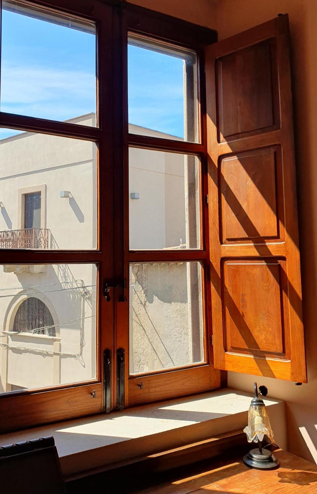 Palazzo Sant'Anna Hotel Gerace Exterior photo
